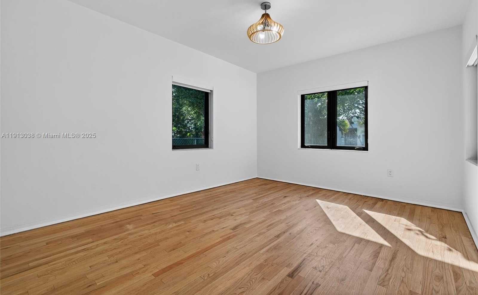 Small Image of 465 NORTH EAST 52ND ST, Miami Number 22