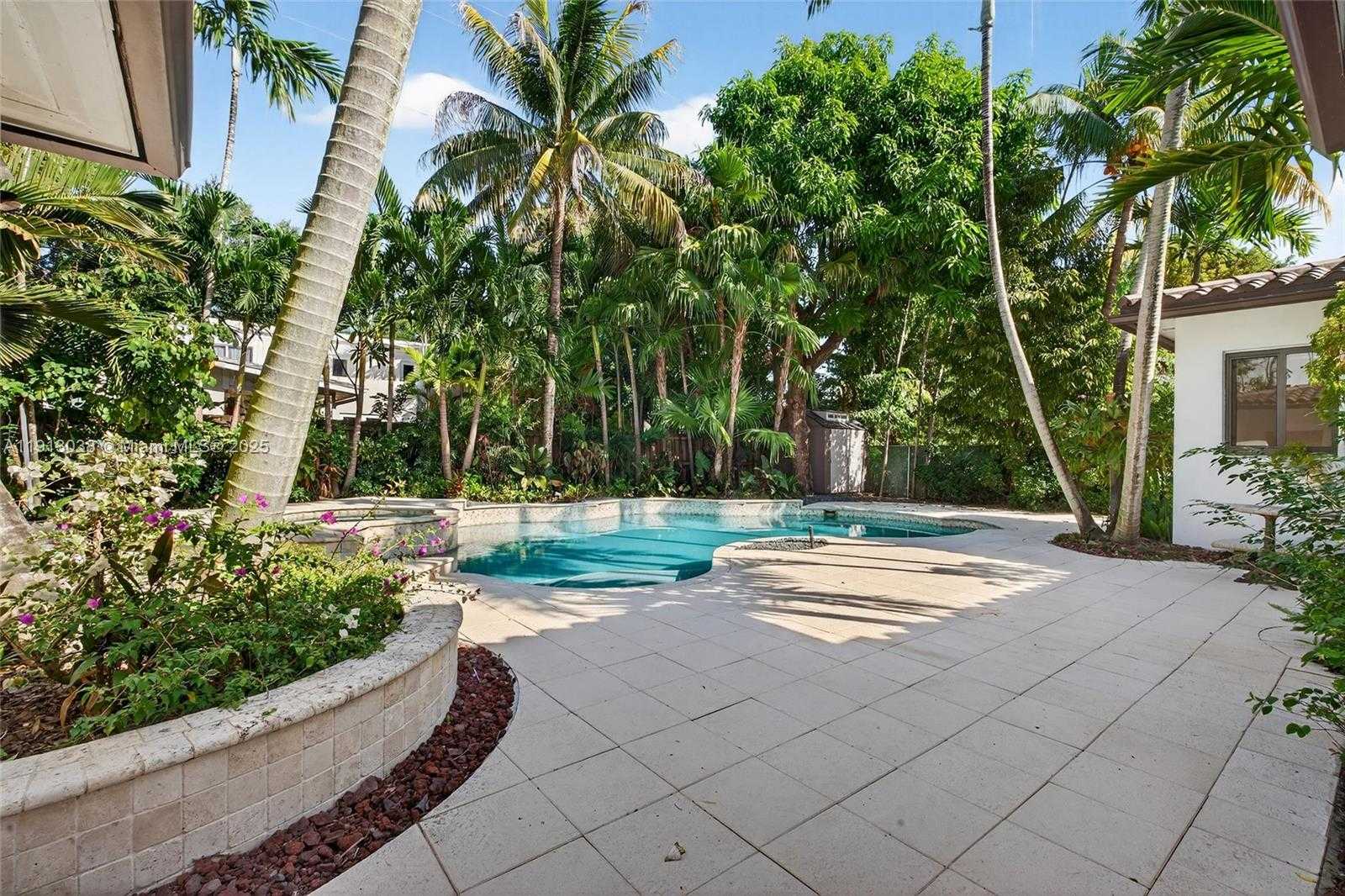 Small Image of 465 NORTH EAST 52ND ST, Miami Number 28