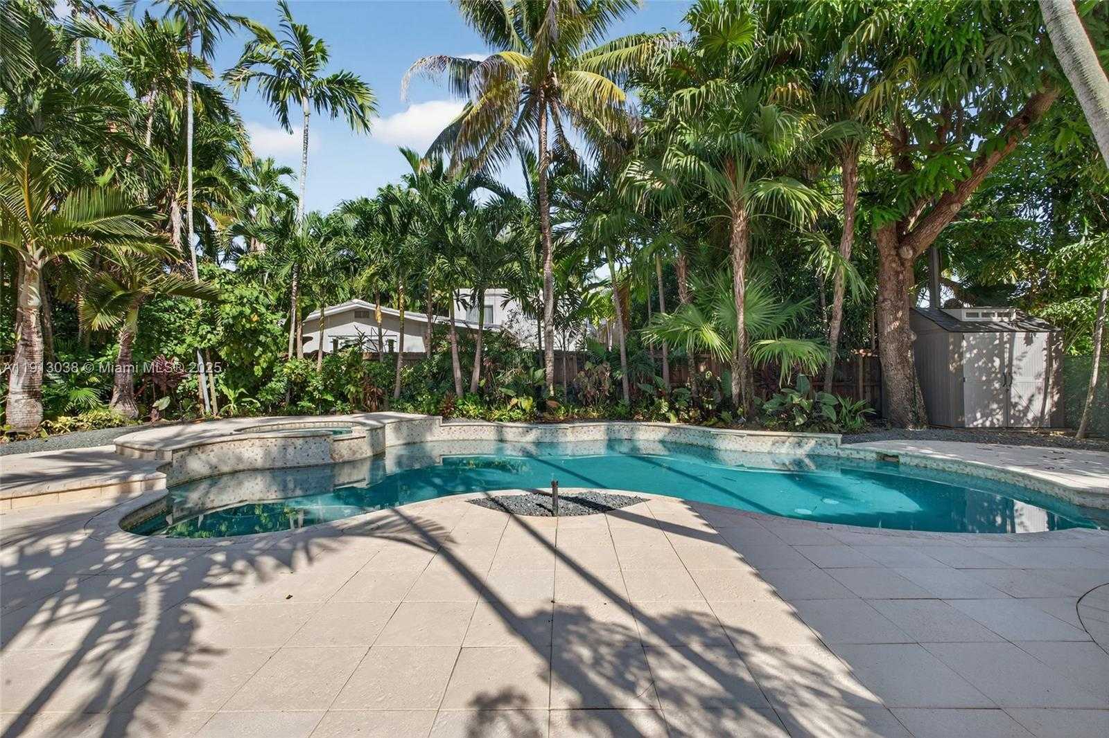 Small Image of 465 NORTH EAST 52ND ST, Miami Number 29