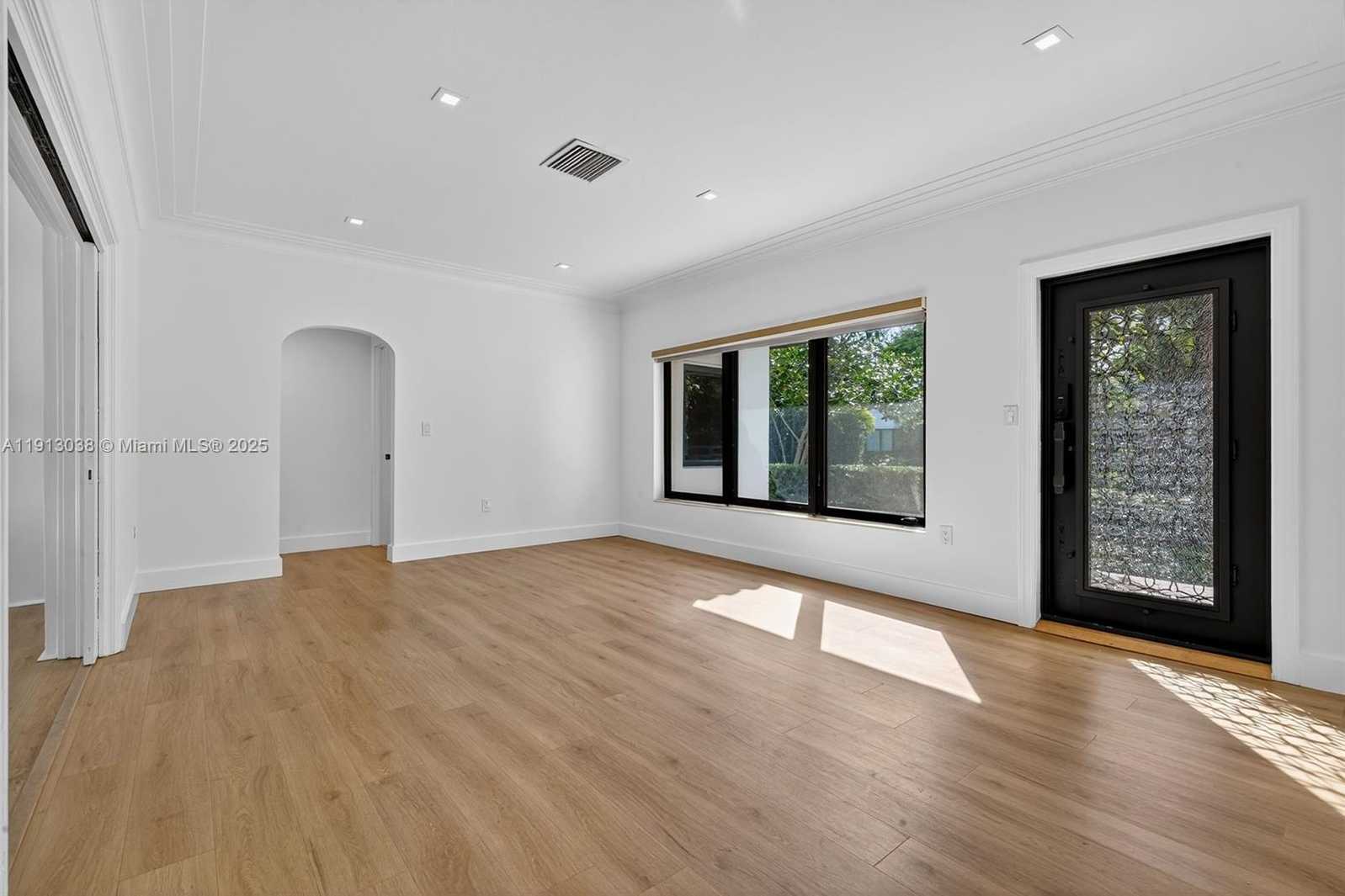 Small Image of 465 NORTH EAST 52ND ST, Miami Number 7