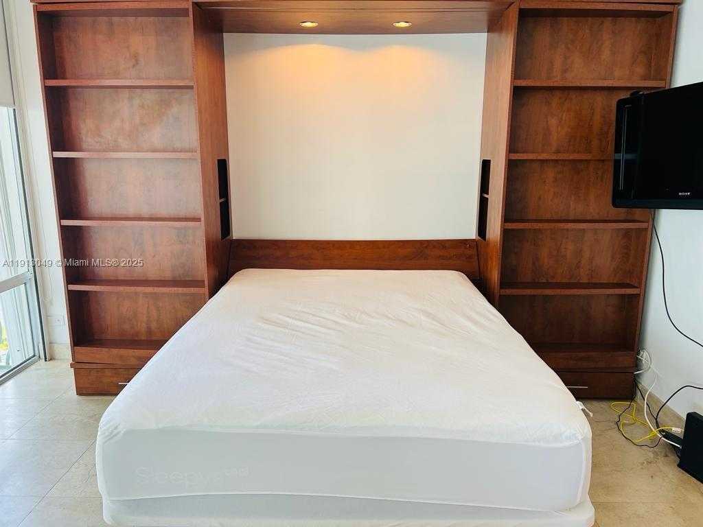 Small Image of 1408 BRICKELL BAY DR #913, Miami Number 13