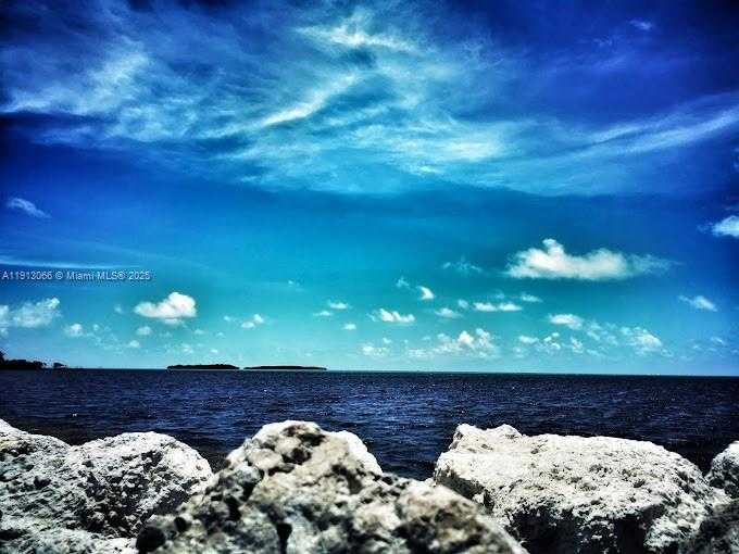 Small Image of 94825 OVERSEAS HWY #237, Key Largo Number 20