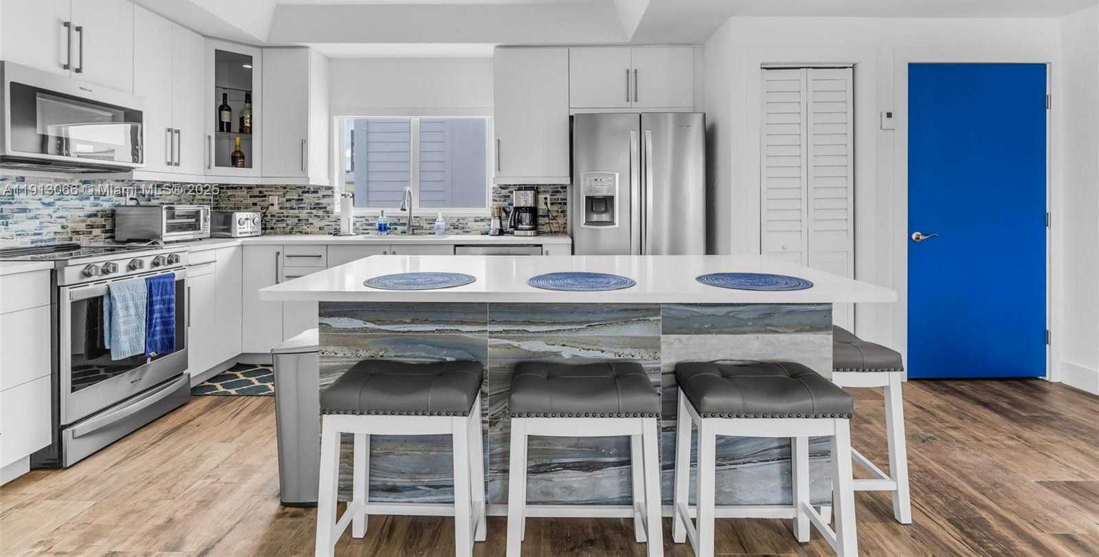 Small Image of 94825 OVERSEAS HWY #237, Key Largo Number 6