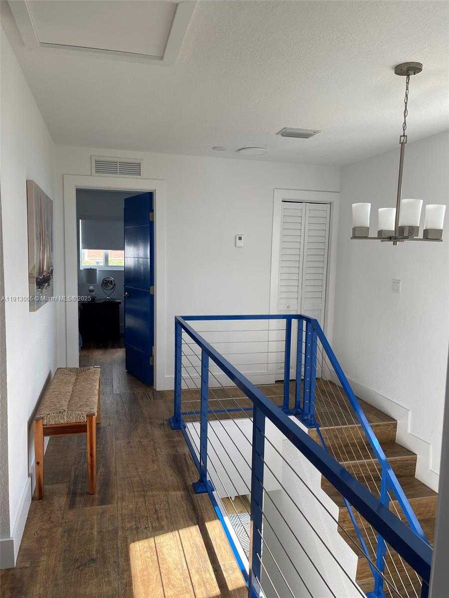 Small Image of 94825 OVERSEAS HWY #237, Key Largo Number 8