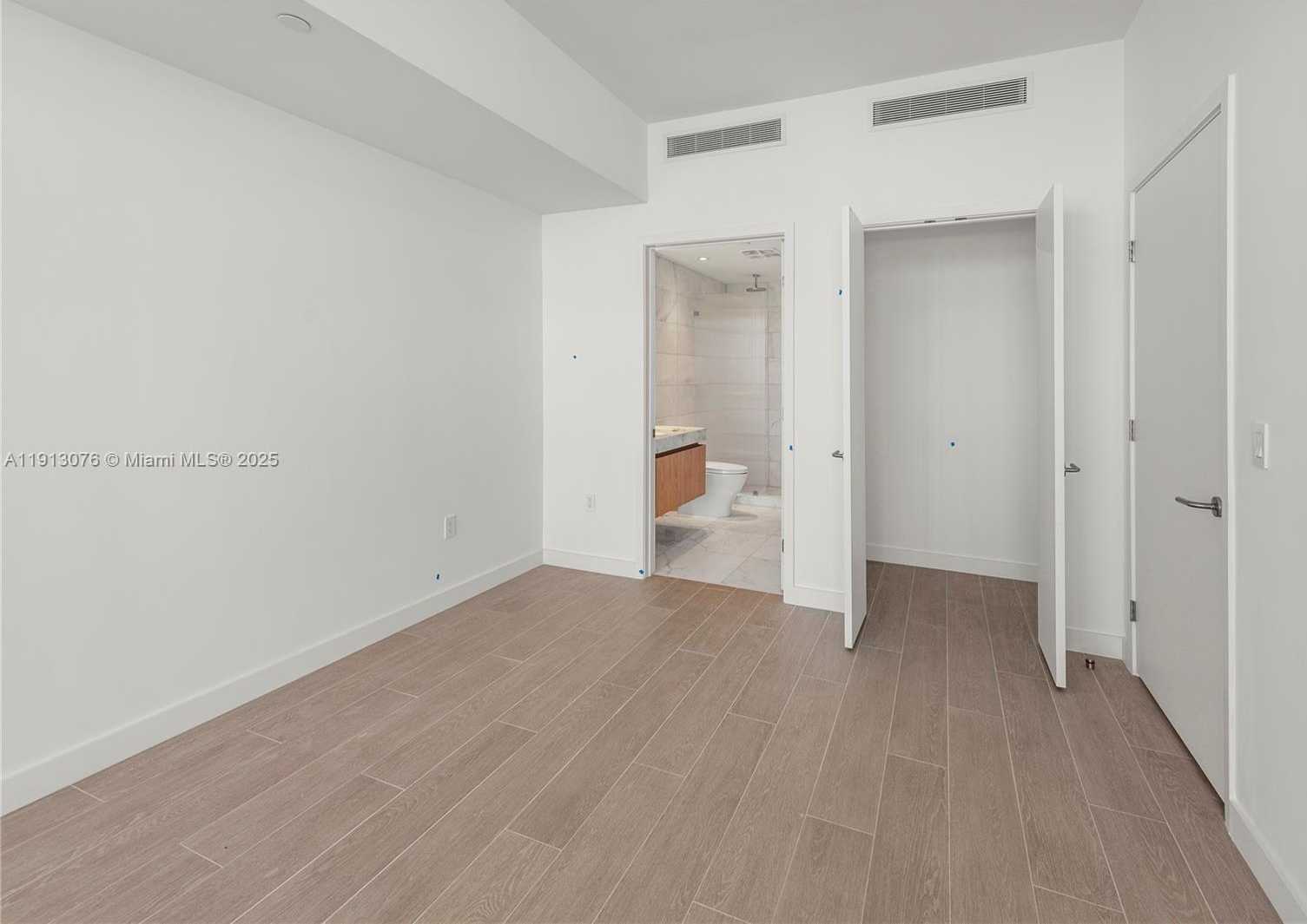 Small Image of 500 ALTON RD #908, Miami Beach Number 21