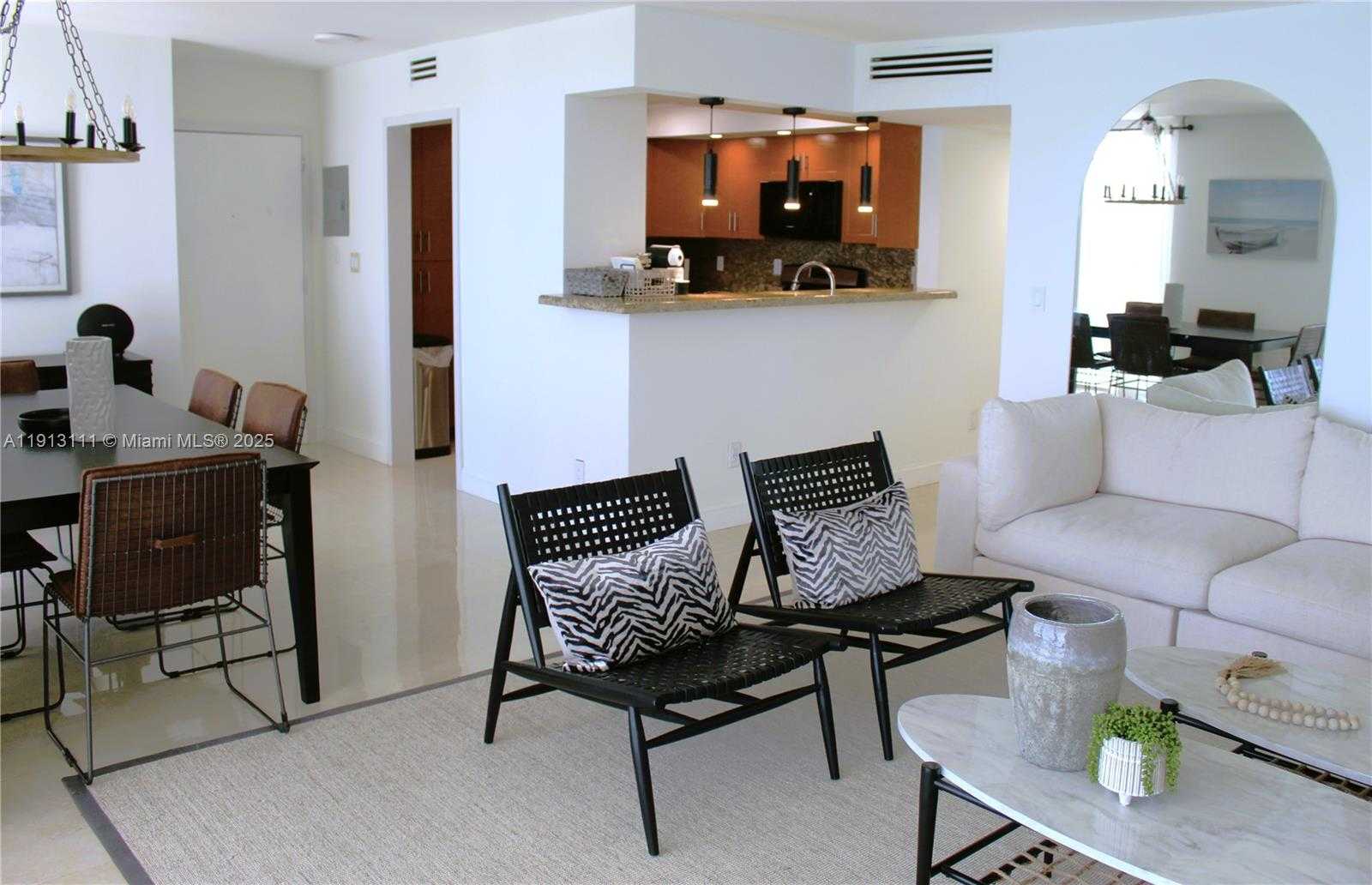 Small Image of 2030 SOUTH OCEAN DR #821, Hallandale Beach Number 9