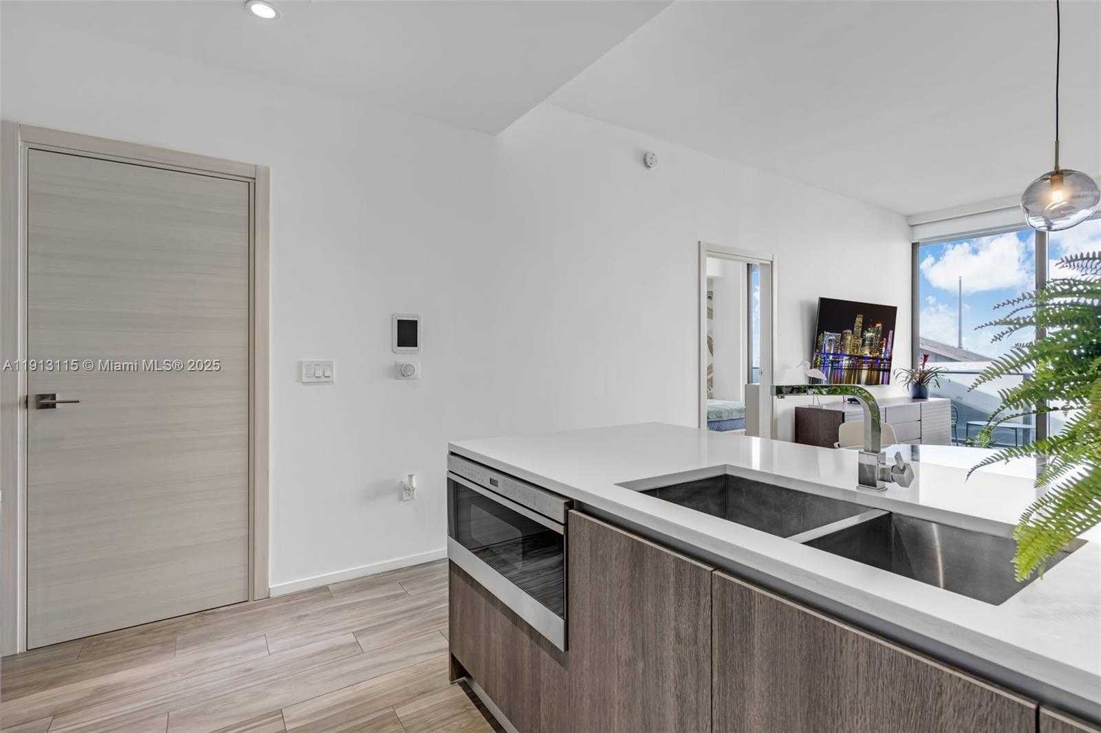 Small Image of 801 SOUTH MIAMI AVE #5206, Miami Number 10