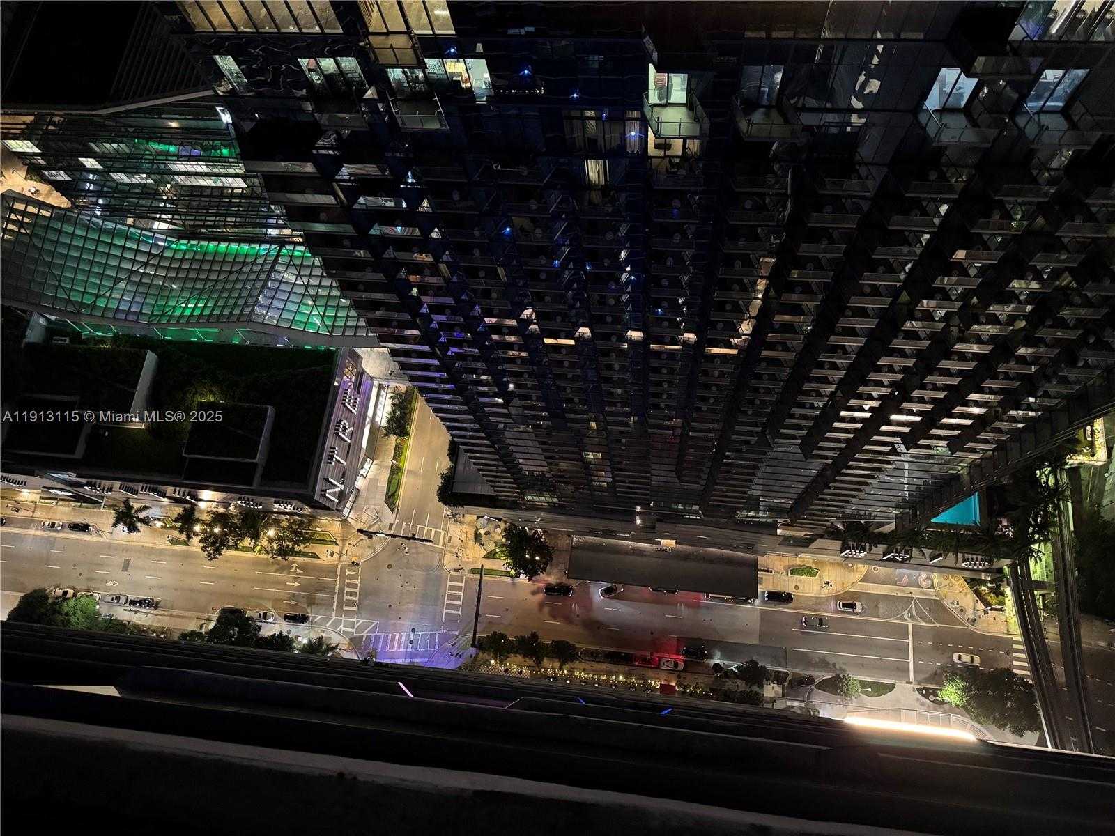 Small Image of 801 SOUTH MIAMI AVE #5206, Miami Number 31