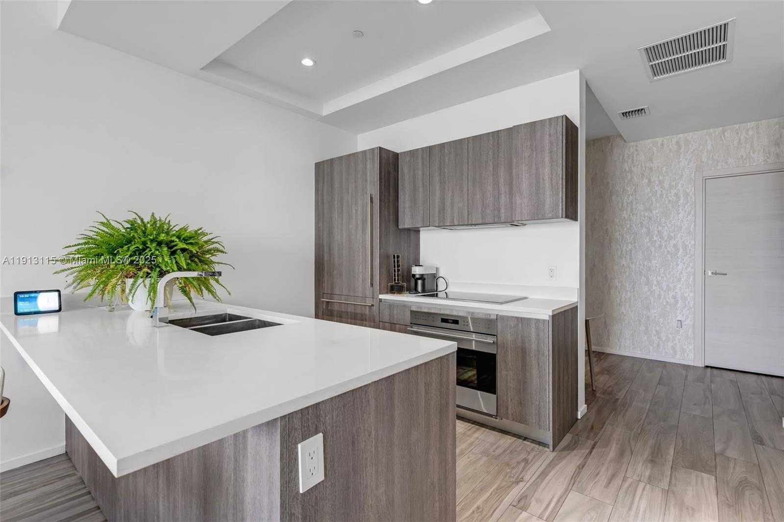 Small Image of 801 SOUTH MIAMI AVE #5206, Miami Number 8