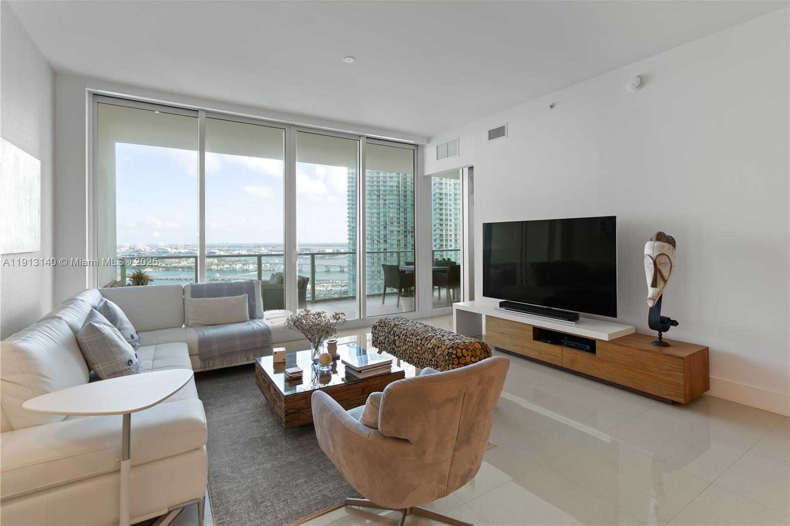 Small Image of 2020 NORTH BAYSHORE DR #2903, Miami Number 16