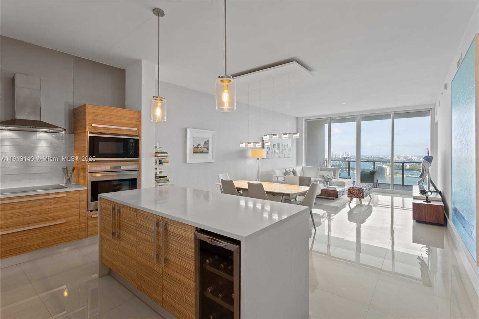 Small Image of 2020 NORTH BAYSHORE DR #2903, Miami Number 7