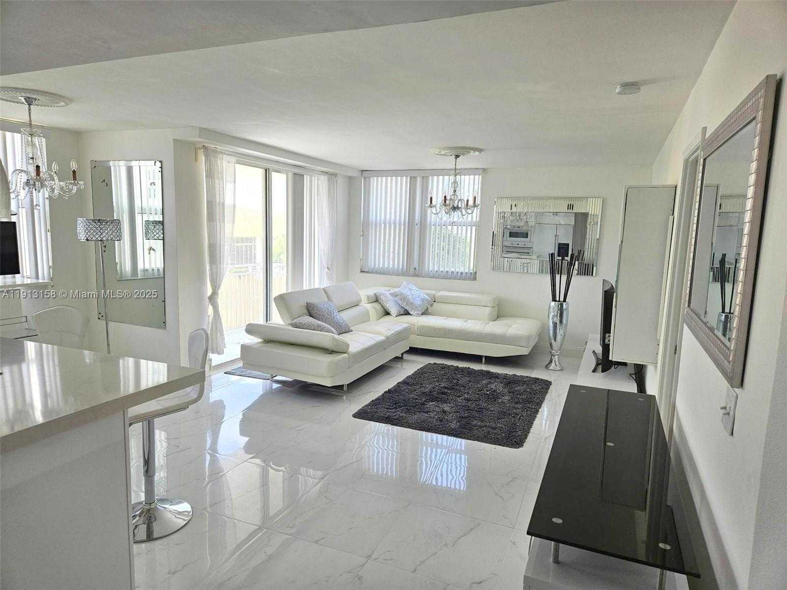 Small Image of 770 CLAUGHTON ISLAND DR #602, Miami Number 2