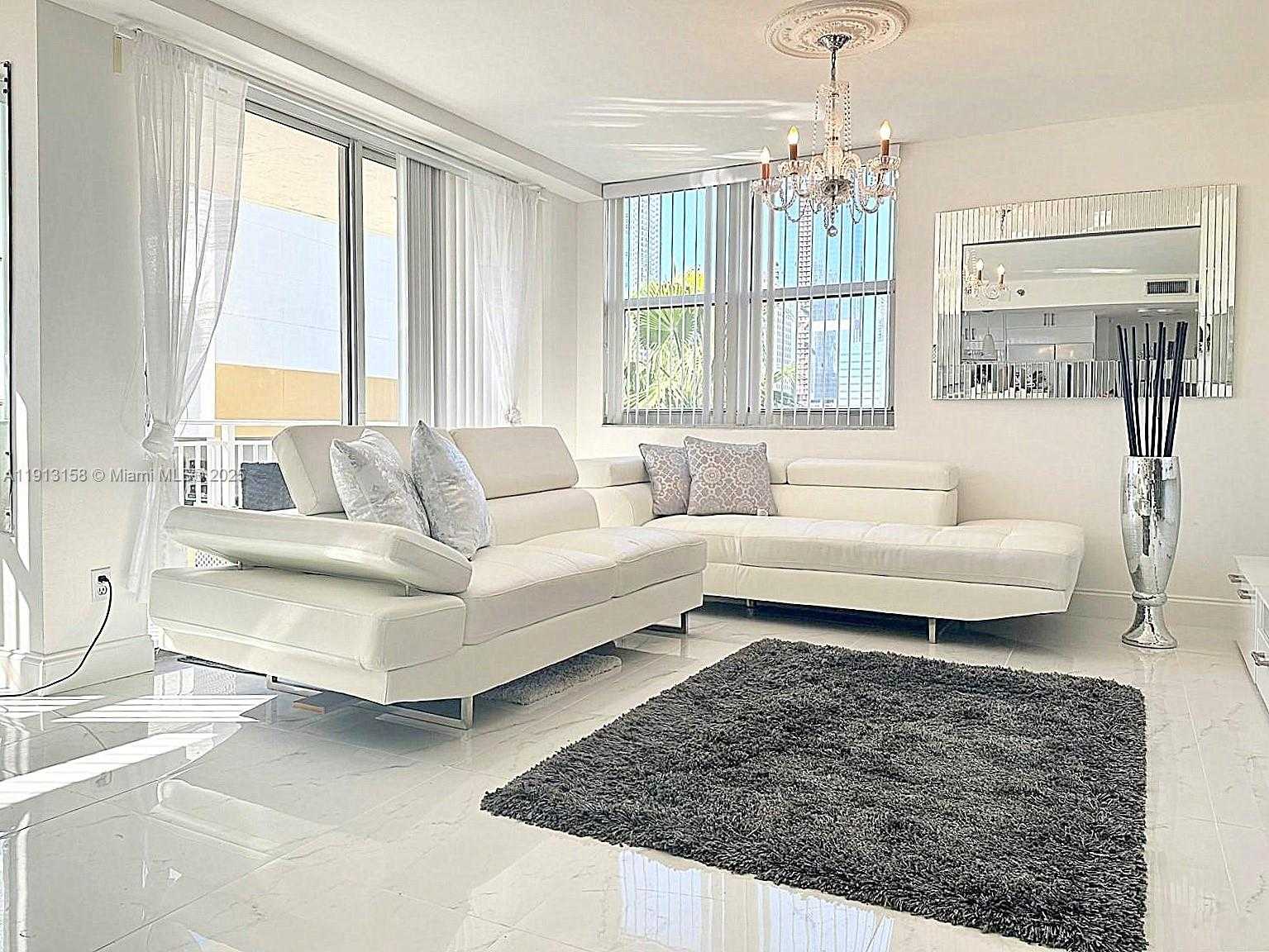 Small Image of 770 CLAUGHTON ISLAND DR #602, Miami Number 3