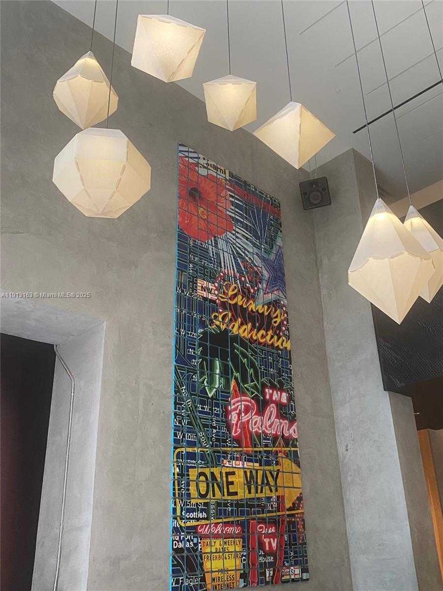 Small Image of 151 SOUTH EAST 1ST ST #1108, Miami Number 4