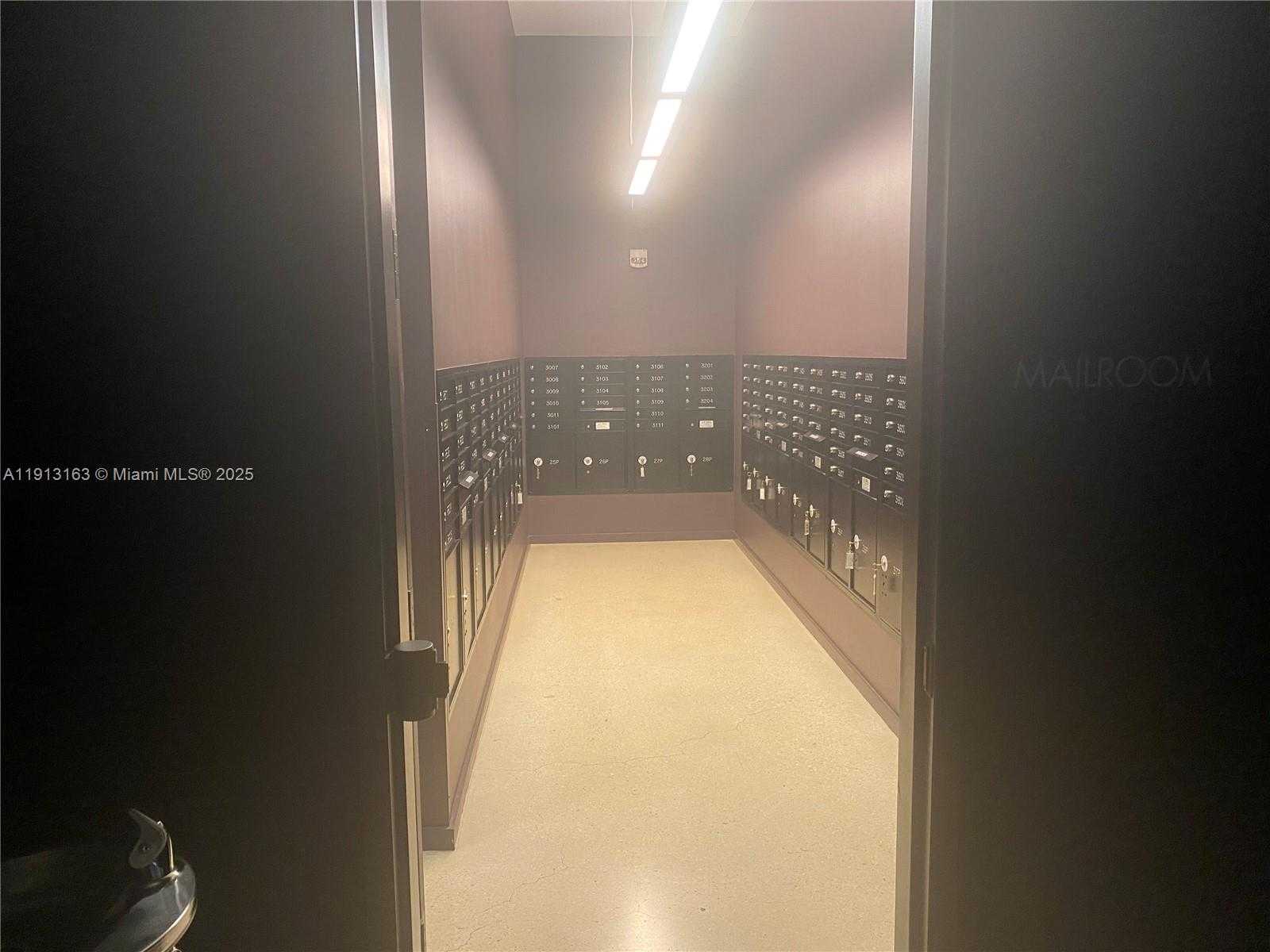 Small Image of 151 SOUTH EAST 1ST ST #1108, Miami Number 7