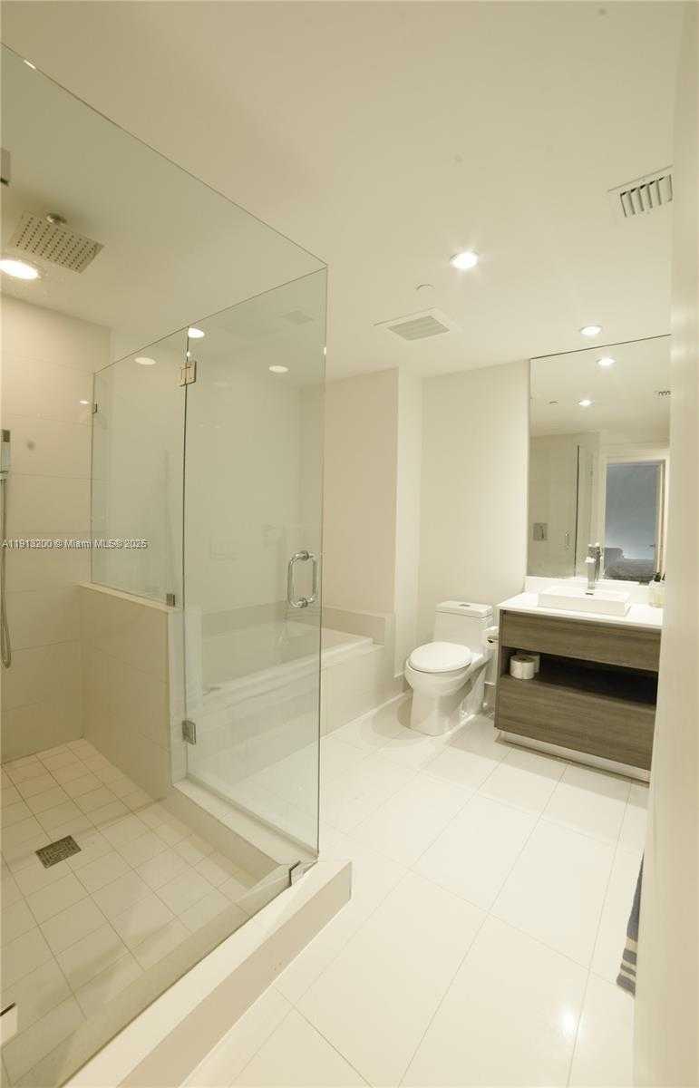 Small Image of 1100 SOUTH MIAMI AVE #1808, Miami Number 7
