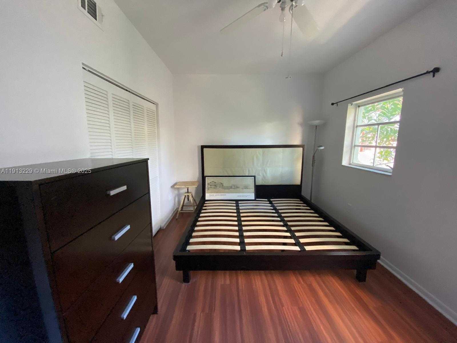 Small Image of 1525 PENNSYLVANIA AV #5, Miami Beach Number 11