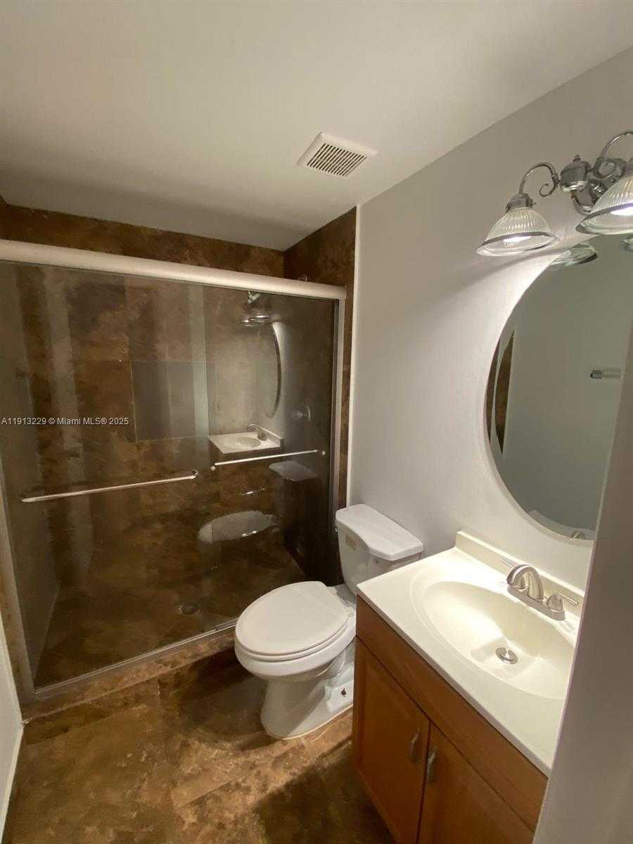 Small Image of 1525 PENNSYLVANIA AV #5, Miami Beach Number 12