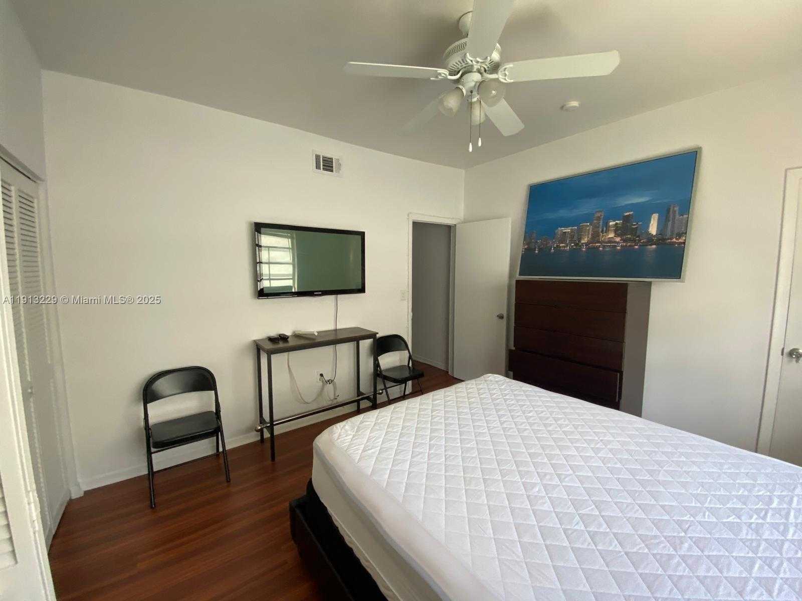 Small Image of 1525 PENNSYLVANIA AV #5, Miami Beach Number 15