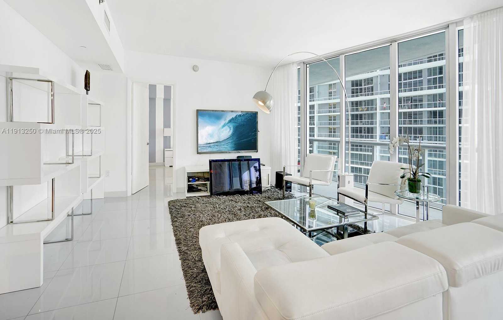 Small Image of 495 BRICKELL AVE #2504, Miami Number 11