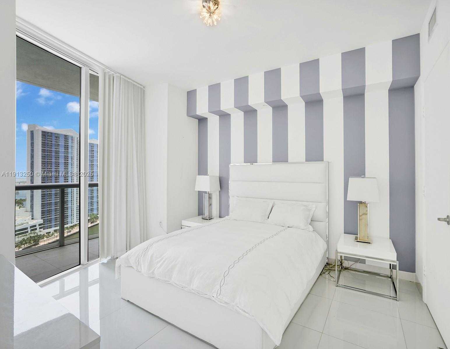 Small Image of 495 BRICKELL AVE #2504, Miami Number 14