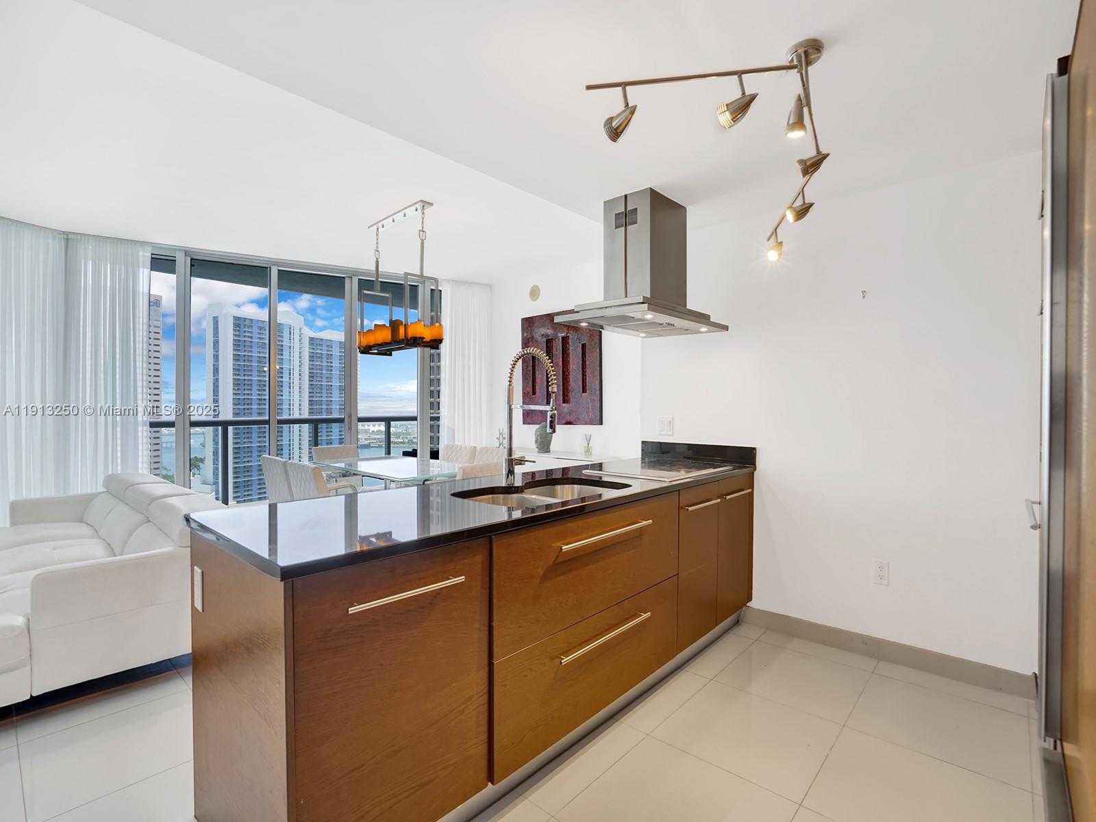 Small Image of 495 BRICKELL AVE #2504, Miami Number 4