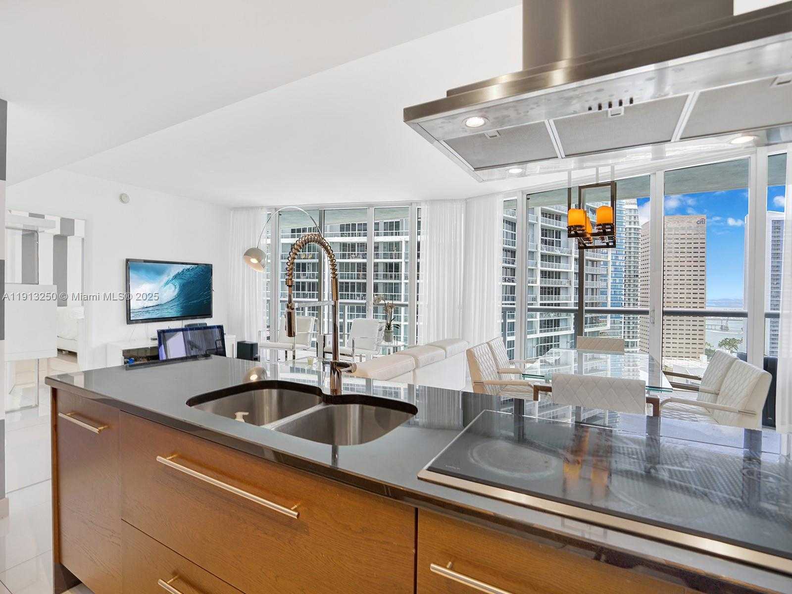 Small Image of 495 BRICKELL AVE #2504, Miami Number 7