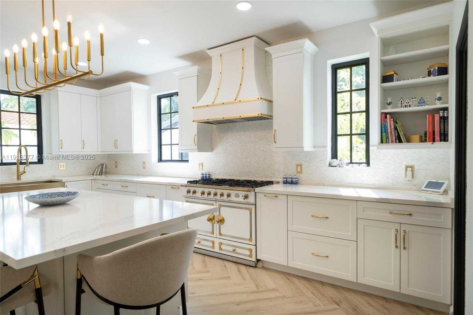 Small Image of 5149 ALTON RD, Miami Beach Number 14