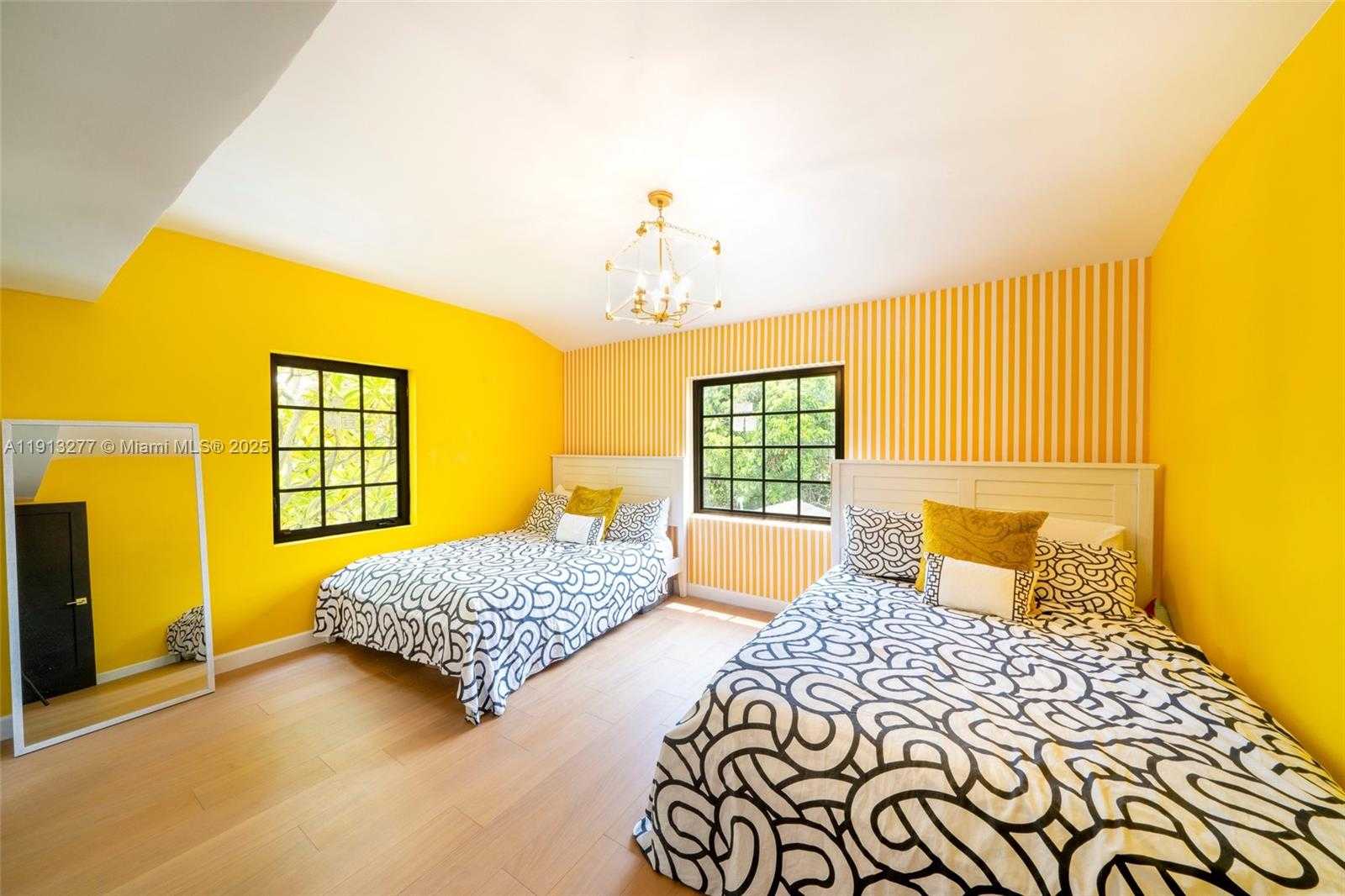 Small Image of 5149 ALTON RD, Miami Beach Number 28