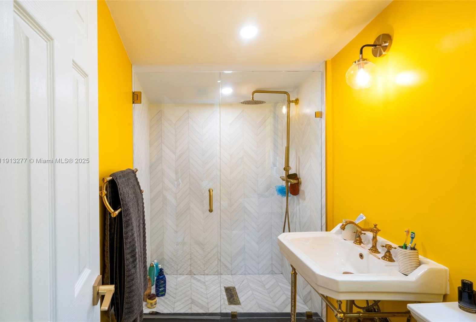 Small Image of 5149 ALTON RD, Miami Beach Number 29