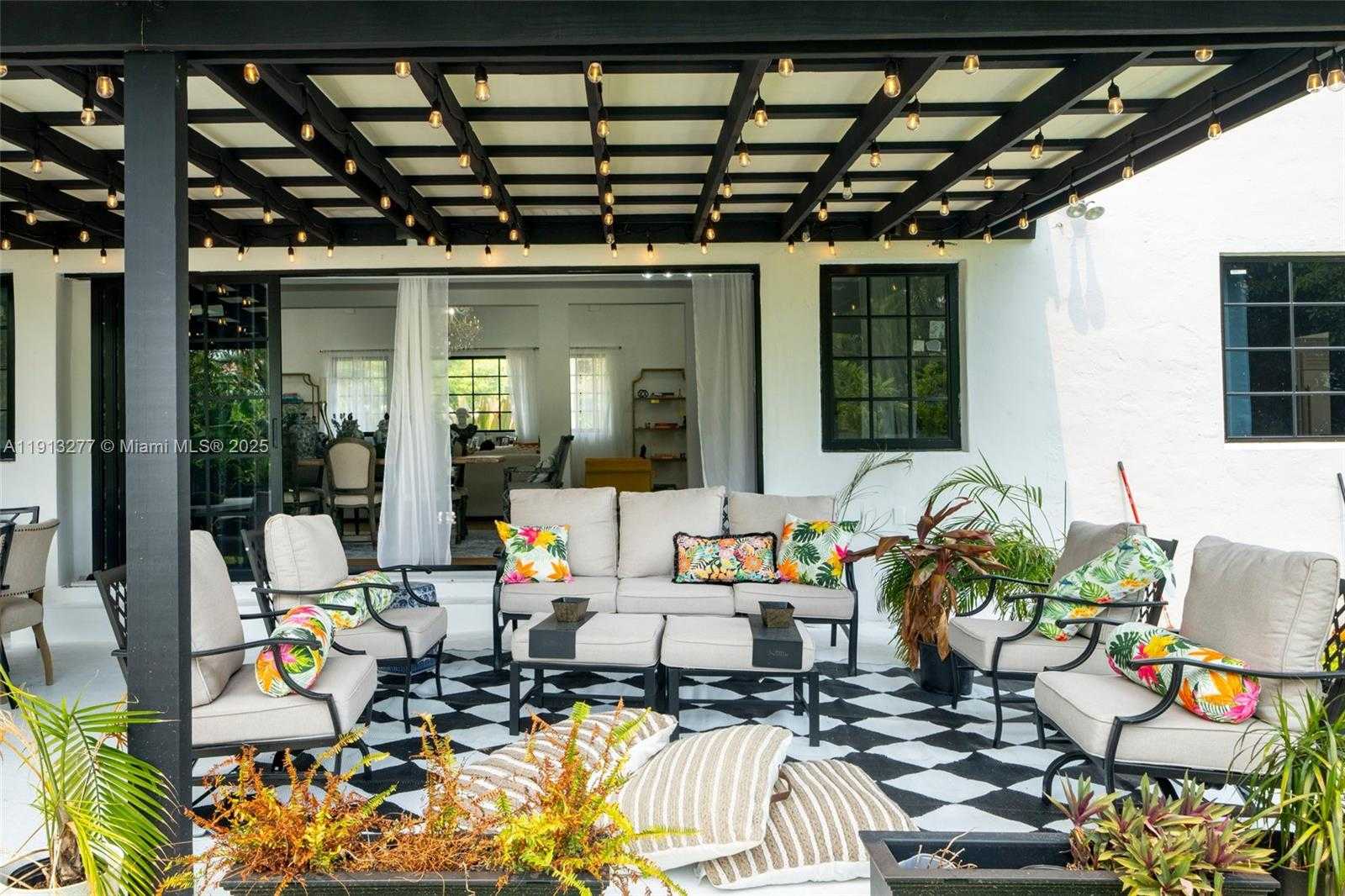 Small Image of 5149 ALTON RD, Miami Beach Number 35