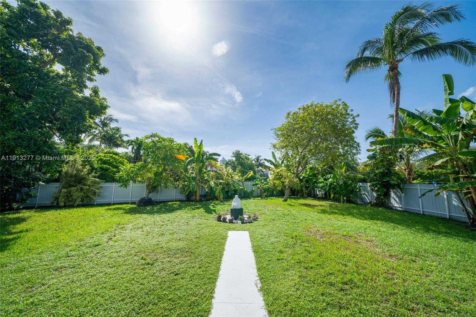 Small Image of 5149 ALTON RD, Miami Beach Number 36