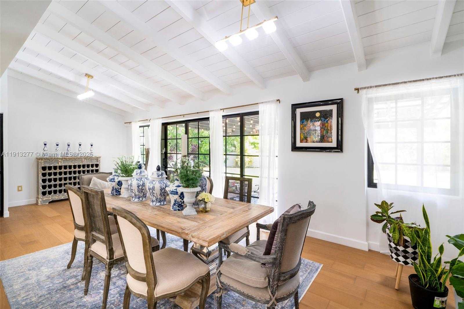 Small Image of 5149 ALTON RD, Miami Beach Number 9