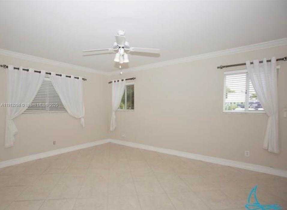 Small Image of 13155 ARCH CREEK TER, North Miami Number 12