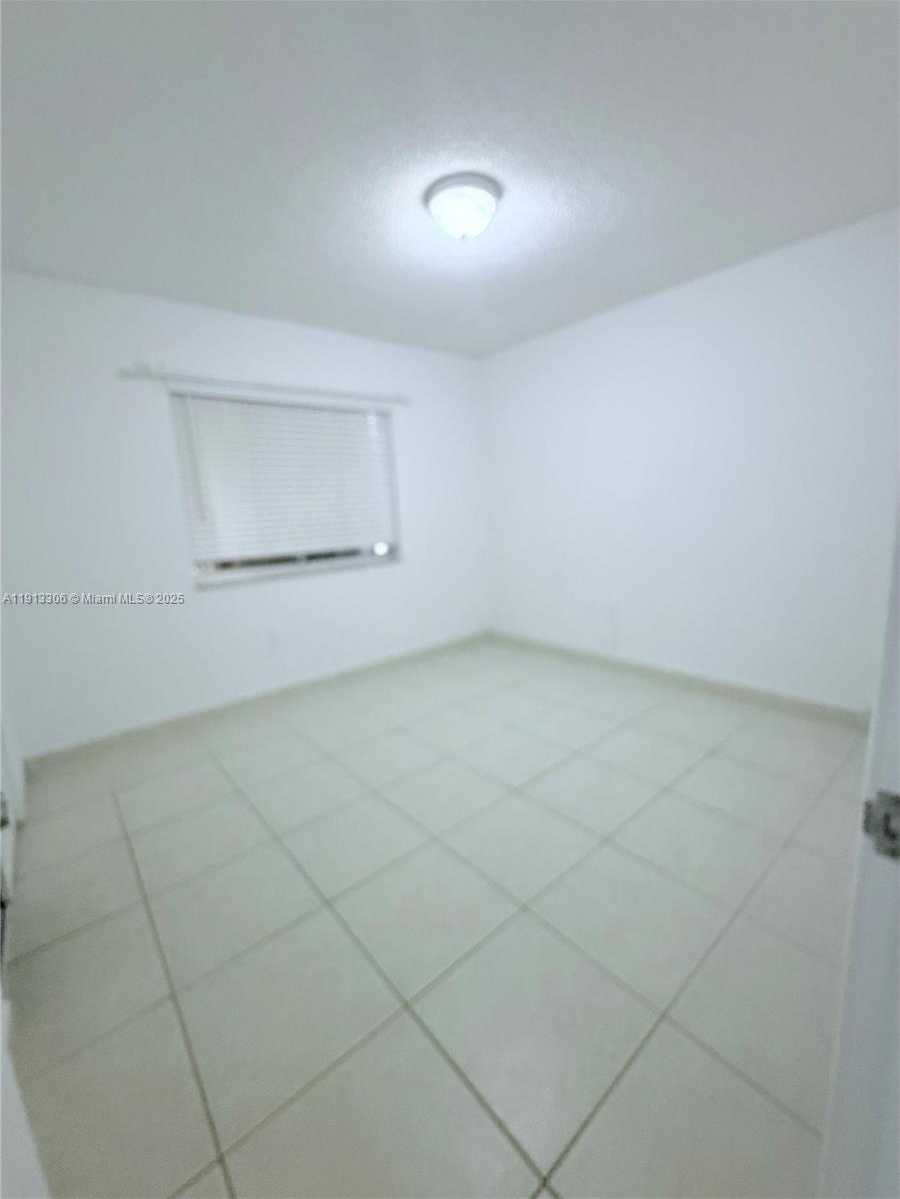 Small Image of 6430 WEST 25TH LN, Hialeah Number 11