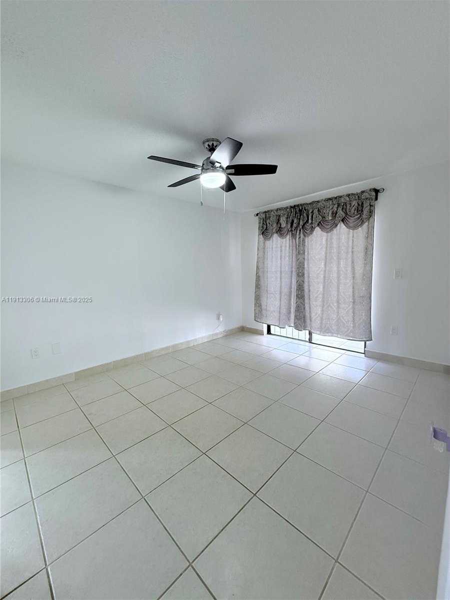 Small Image of 6430 WEST 25TH LN, Hialeah Number 6