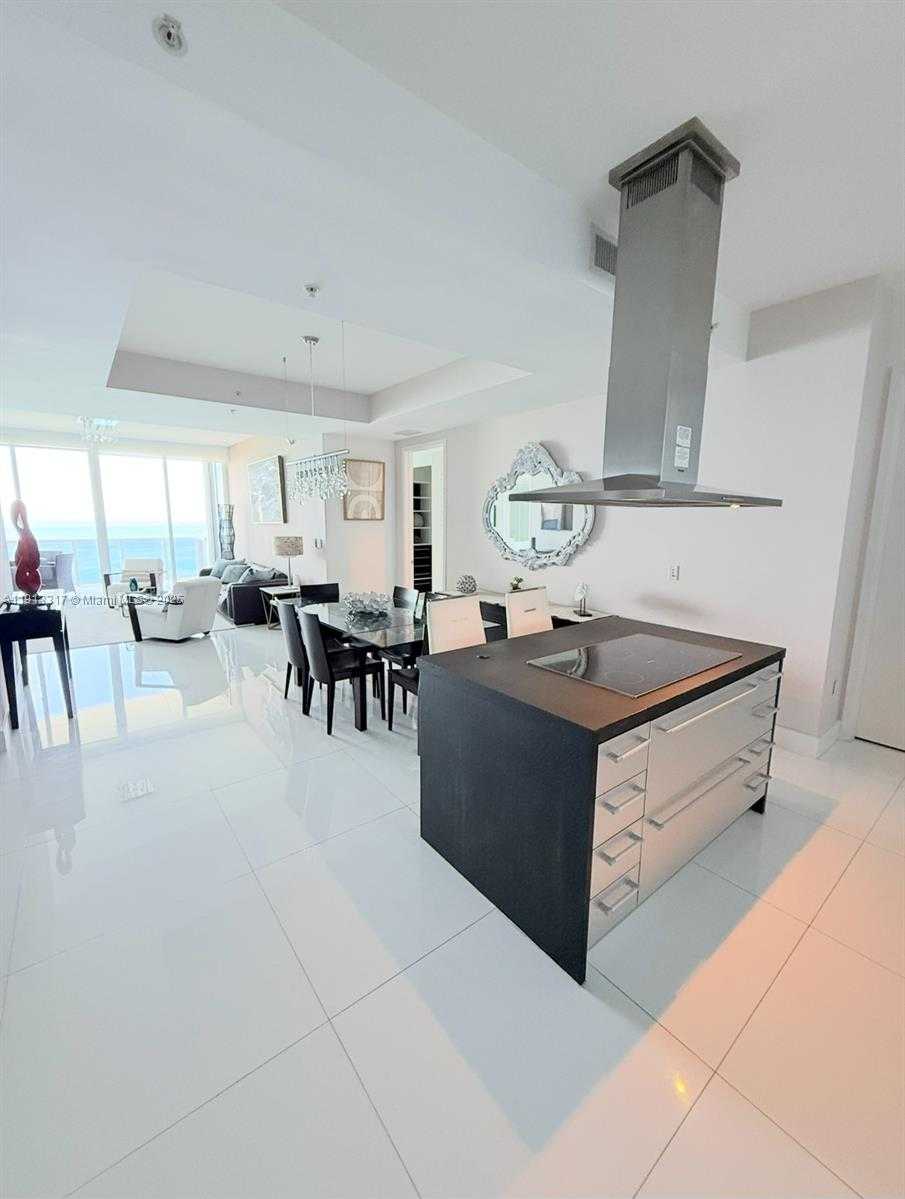 Small Image of 18201 COLLINS AVE #4506, Sunny Isles Beach Number 6