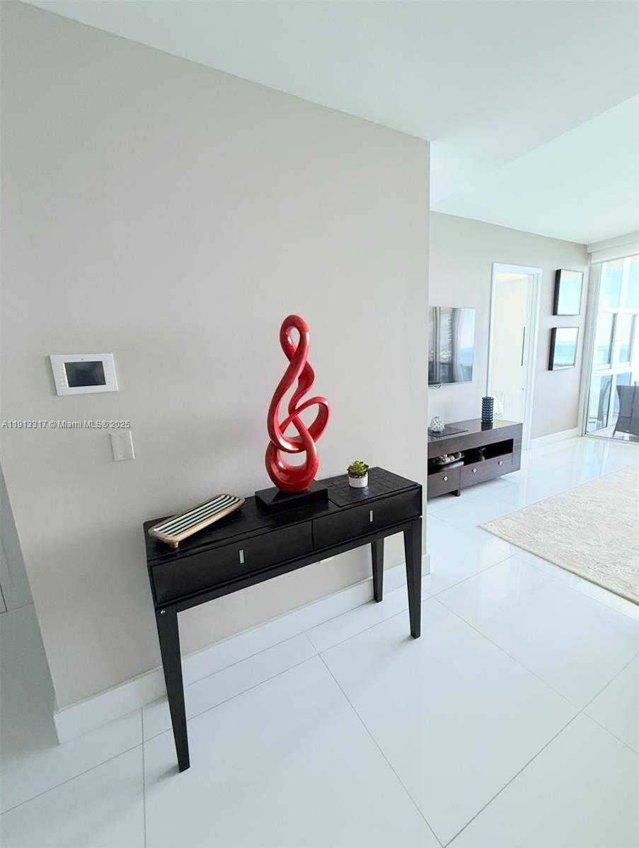 Small Image of 18201 COLLINS AVE #4506, Sunny Isles Beach Number 7