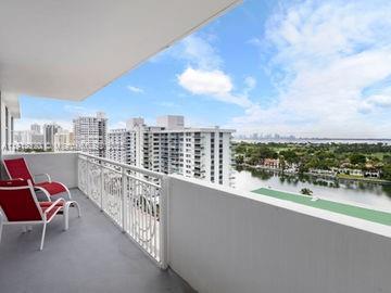 Small Image of 5825 COLLINS AVE #15A, Miami Beach Number 16