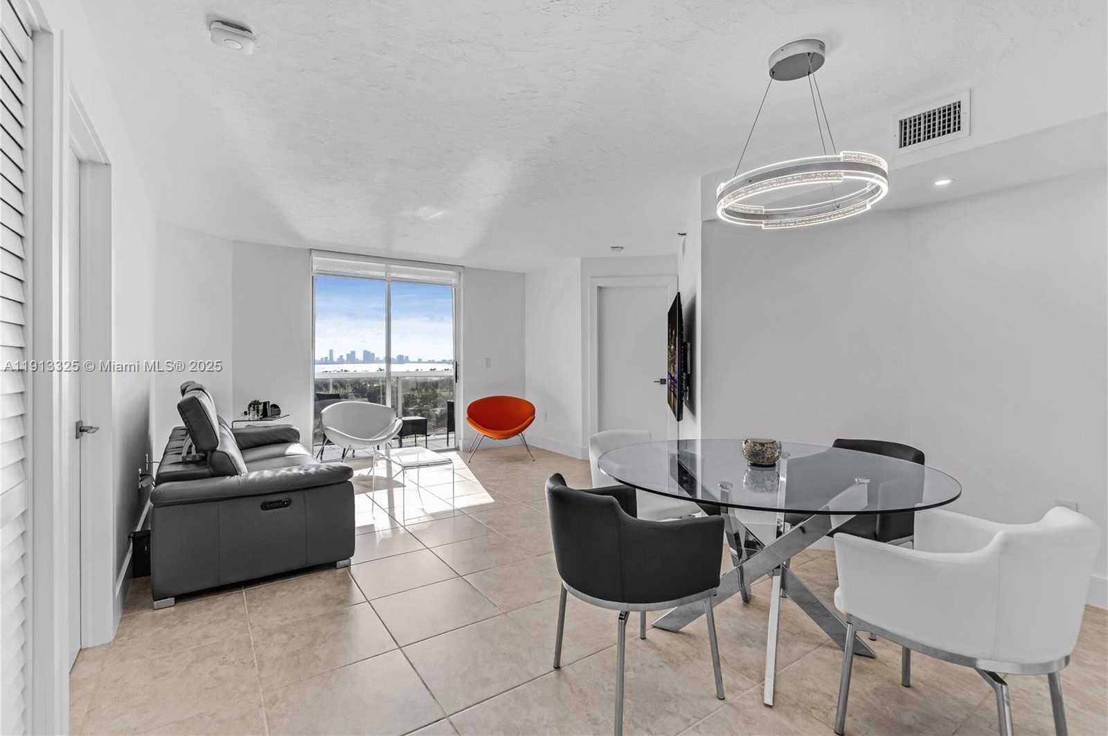 Small Image of 5880 COLLINS AVE #PH3, Miami Beach Number 16