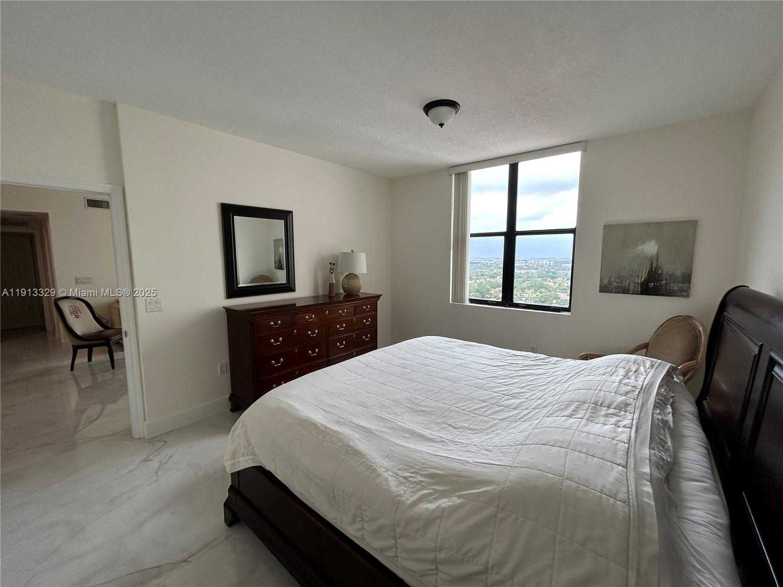 Small Image of 888 SOUTH DOUGLAS RD #PH05, Coral Gables Number 10