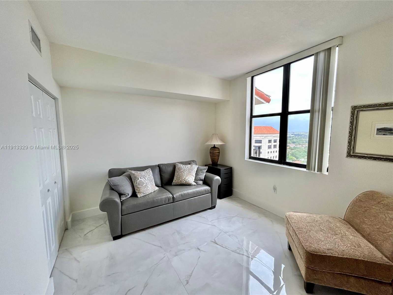 Small Image of 888 SOUTH DOUGLAS RD #PH05, Coral Gables Number 14