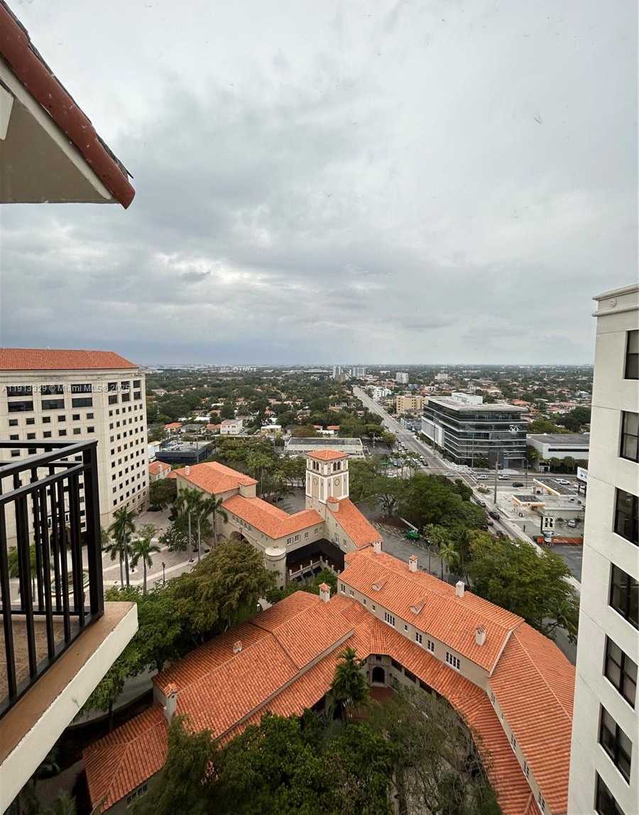 Small Image of 888 SOUTH DOUGLAS RD #PH05, Coral Gables Number 22