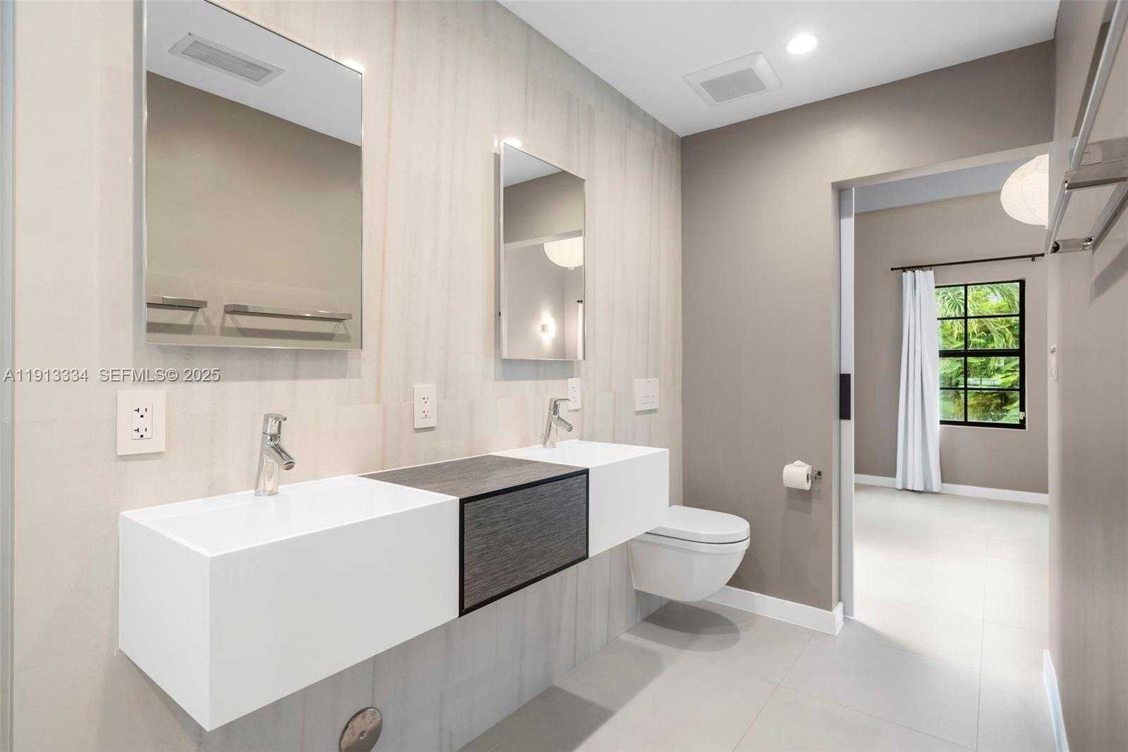 Small Image of 151 NORTH EAST 43RD ST, Miami Number 16