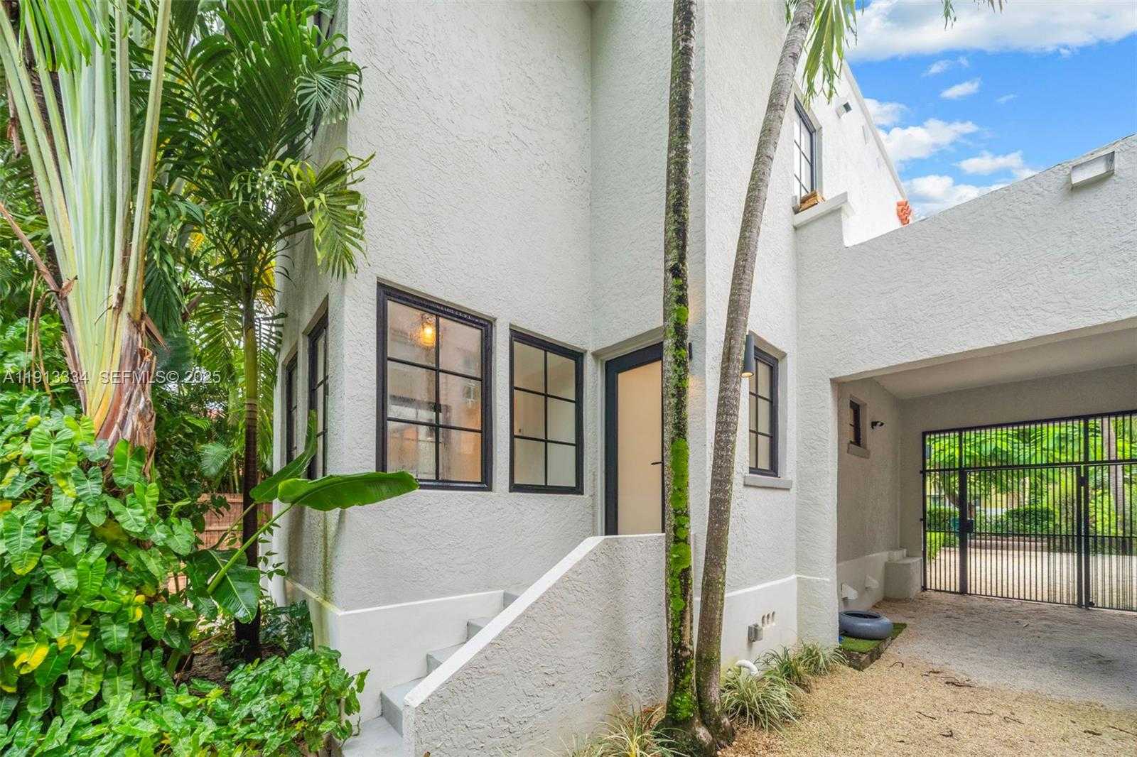 Small Image of 151 NORTH EAST 43RD ST, Miami Number 3