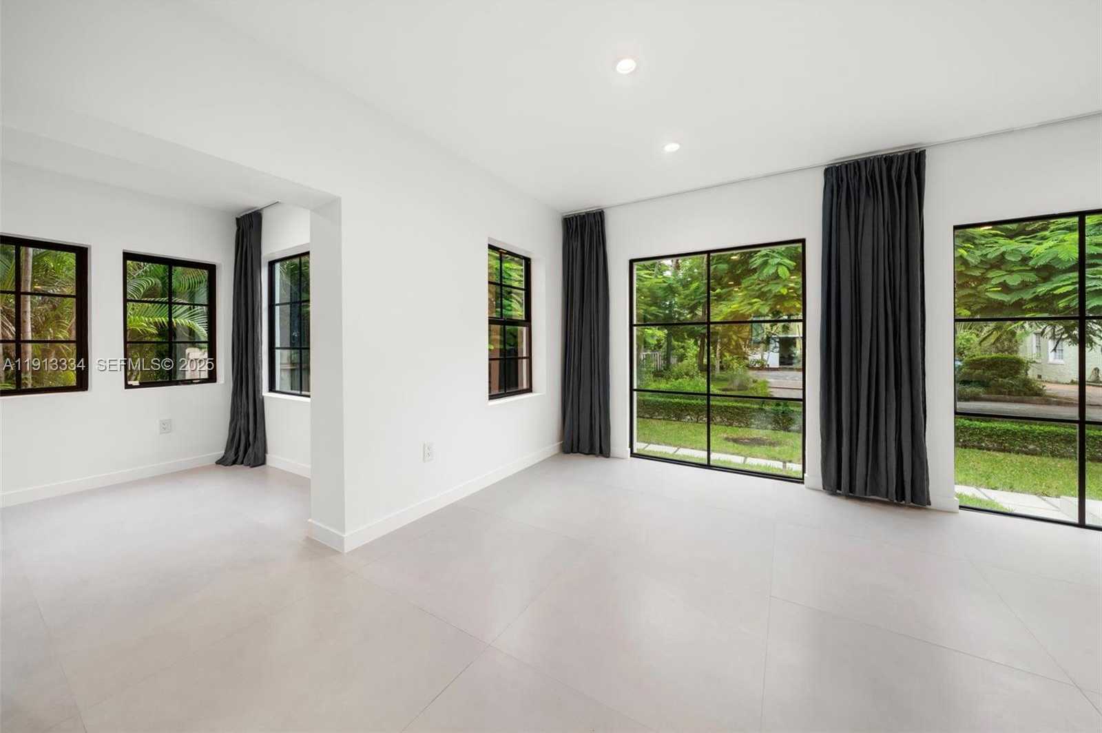 Small Image of 151 NORTH EAST 43RD ST, Miami Number 36