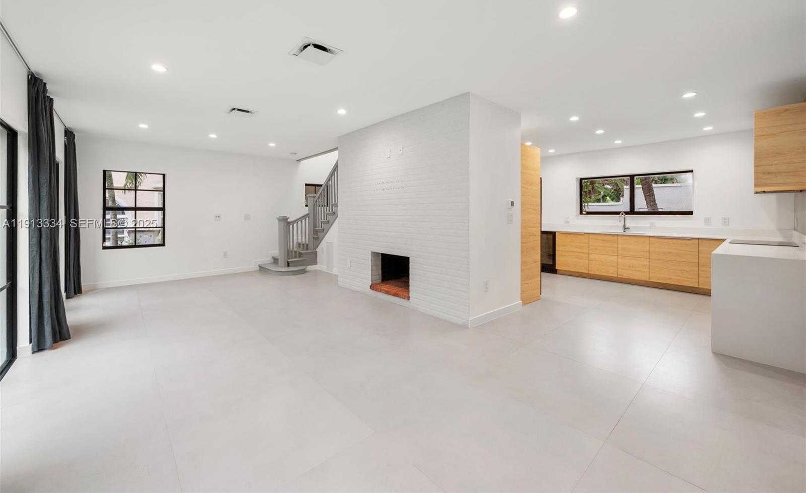 Small Image of 151 NORTH EAST 43RD ST, Miami Number 38