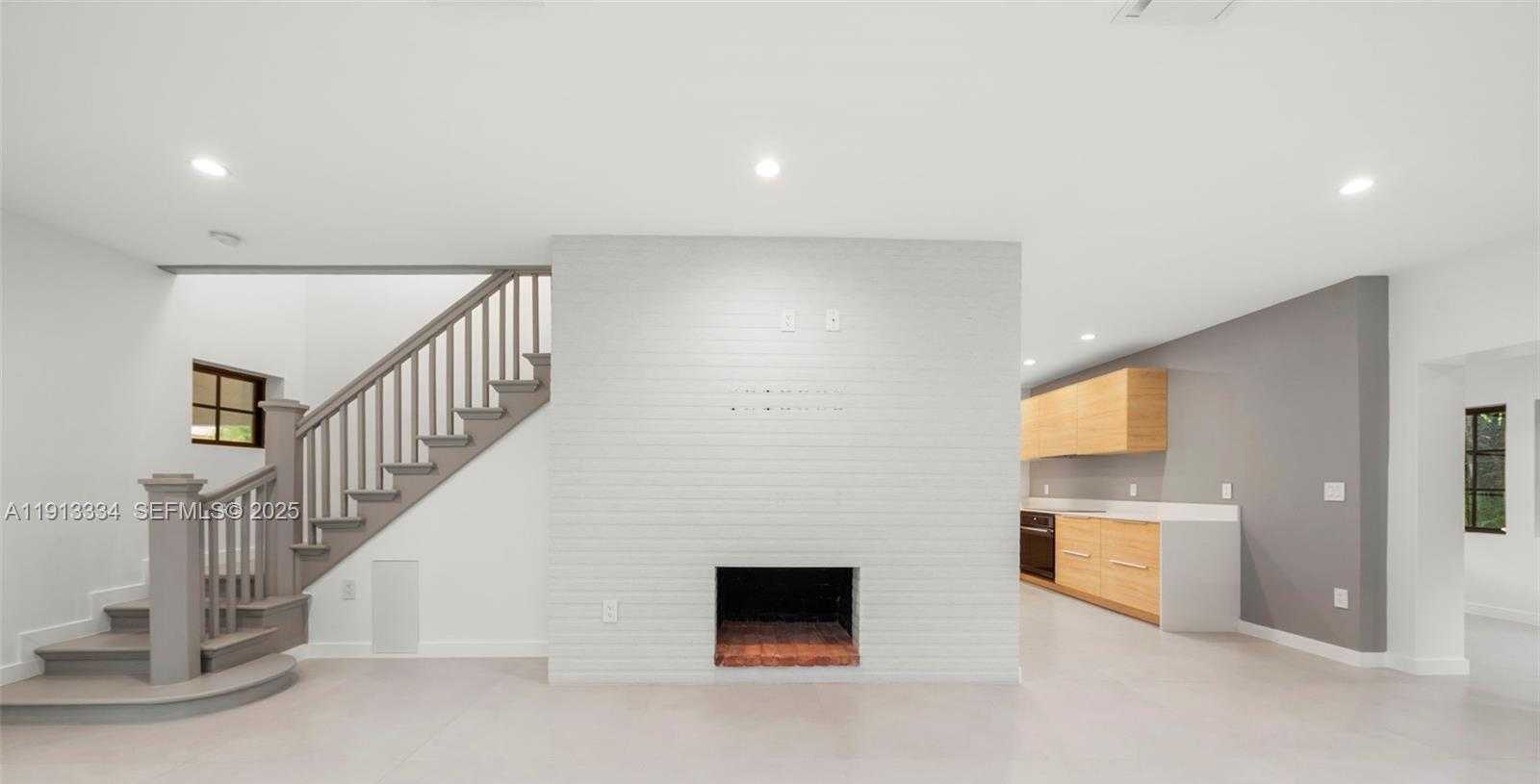 Small Image of 151 NORTH EAST 43RD ST, Miami Number 40