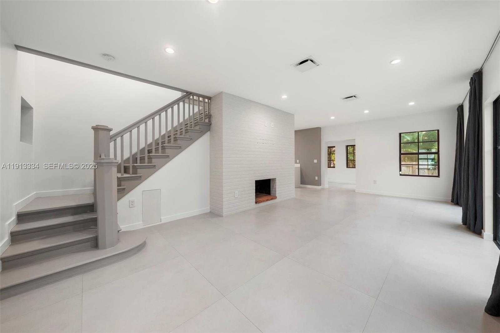 Small Image of 151 NORTH EAST 43RD ST, Miami Number 41