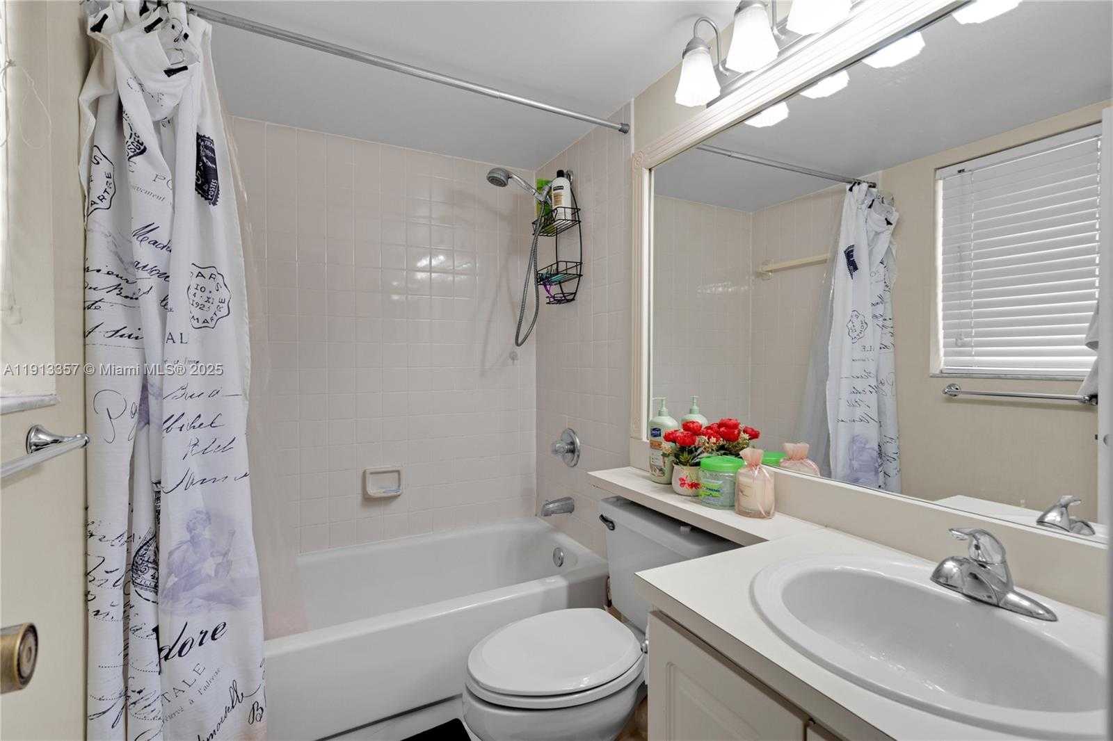 Small Image of 18256 Mediterranean Blvd, Hialeah, FL 33015, USA Number 10